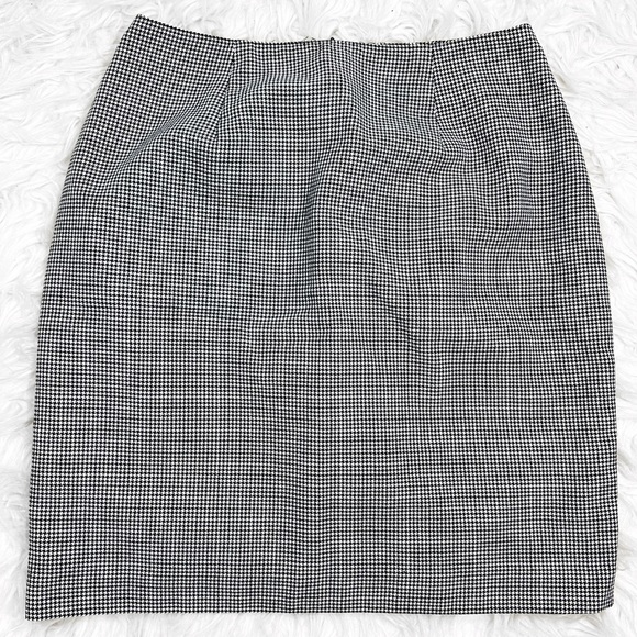 Vintage Mini Pencil Skirt Houndstooth Plaid Beautiful Condition Slit In Back - Picture 1 of 8